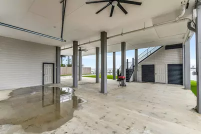 9208 W Bay Road, Galveston, TX 77554 - Photo 37