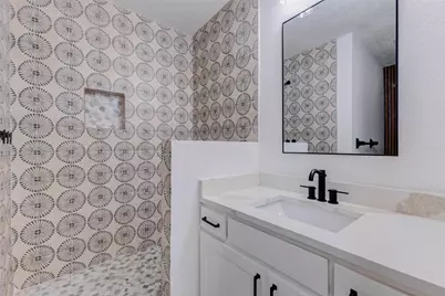 2135 Casa Rio Circle, Dickinson, TX 77539 - Photo 17