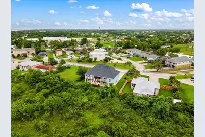 218 Debbie Lane, San Leon, TX 77539 - Photo 35