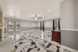 2239 Parkdale Dr, Houston, TX 77339 - Photo 9