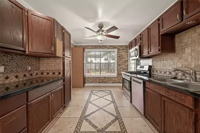 2239 Parkdale Drive, Houston, TX 77339 - Photo 23