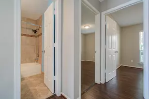 12500 Brookglade Cir, Houston, TX 77099 - Photo 21