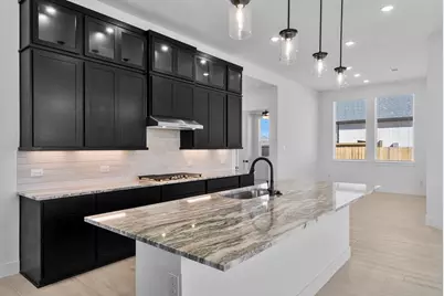 15031 Mission Avenue, Mont Belvieu, TX 77523 - Photo 17