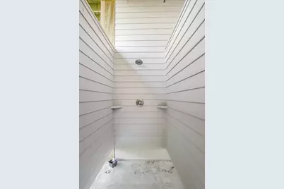 970 Surf, Crystal Beach, TX 77650 - Photo 31