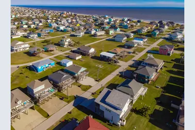 970 Surf, Crystal Beach, TX 77650 - Photo 43