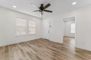 1435 N Durham Dr, Houston, TX 77008 - Photo 3