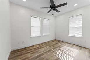 1435 N Durham Dr, Houston, TX 77008 - Photo 9