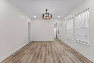 1435 N Durham Dr, Houston, TX 77008 - Photo 3