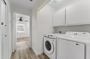 1435 N Durham Dr, Houston, TX 77008 - Photo 17