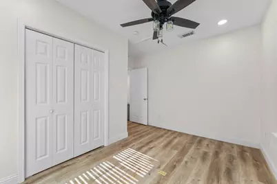 1435 N Durham Drive, Houston, TX 77008 - Photo 11