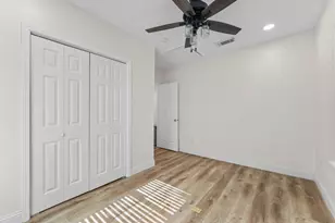 1435 N Durham Dr, Houston, TX 77008 - Photo 11