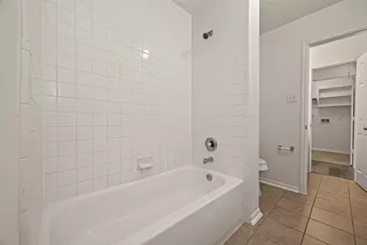4714 Lake Rim Drive, Alvin, TX 77511 - Photo 15