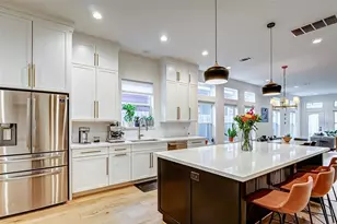 306 E 28th St, Houston, TX 77008 - Photo 11