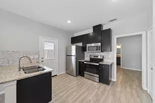 16684 E Ivanhoe, Montgomery, TX 77316 - Photo 9