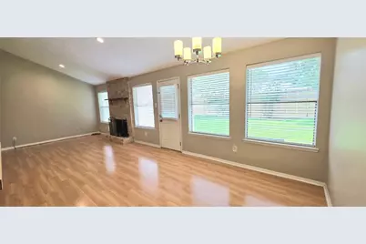 3038 Shawnee Drive, Sugar Land, TX 77479 - Photo 3