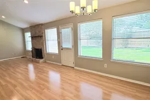3038 Shawnee Dr, Sugar Land, TX 77479 - Photo 3