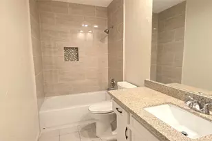 3038 Shawnee Dr, Sugar Land, TX 77479 - Photo 9