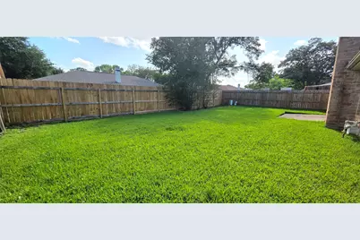 3038 Shawnee Drive, Sugar Land, TX 77479 - Photo 13