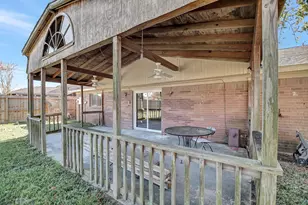 1505 New Orleans St, Deer Park, TX 77536 - Photo 33