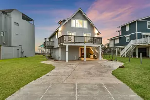 4227 Maison Rouge Ct, Galveston, TX 77554 - Photo 1