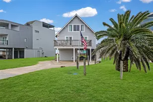 4227 Maison Rouge Ct, Galveston, TX 77554 - Photo 3