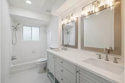 9719 Springmont Drive, Houston, TX 77080 - Photo 25