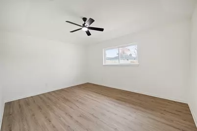 9719 Springmont Drive, Houston, TX 77080 - Photo 17