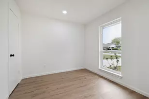 9719 Springmont Dr, Houston, TX 77080 - Photo 25