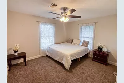 306 Azalea Street, Lake Jackson, TX 77566 - Photo 11