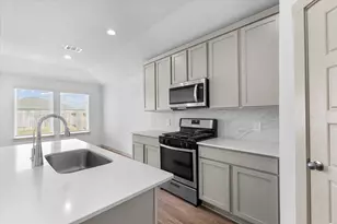 8102 Buck Ln, Rosharon, TX 77583 - Photo 11