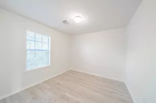 11821 Jelicoe Dr, Houston, TX 77047 - Photo 13