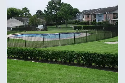 7045 Chasewood Drive, Houston, TX 77489 - Photo 13