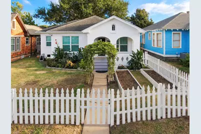 4705 Woodrow Avenue, Galveston, TX 77551 - Photo 1