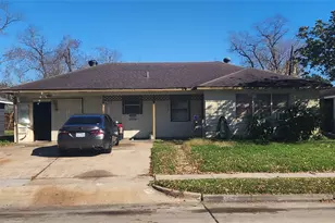 943 Coleman Ave, Pasadena, TX 77506 - Photo 1