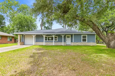 315 Roundabout Road, Huntsville, TX 77320 - Photo 1