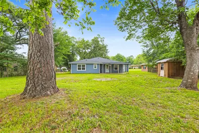 315 Roundabout Road, Huntsville, TX 77320 - Photo 23