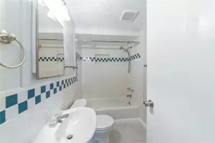 2510 Whitney St, Houston, TX 77006 - Photo 13