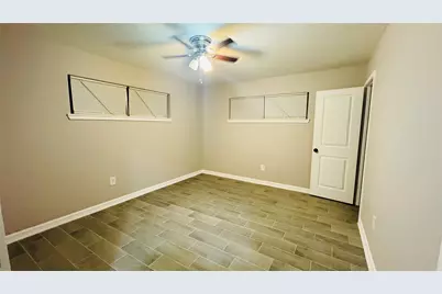 202 Massey Tompkins Road, Baytown, TX 77521 - Photo 7