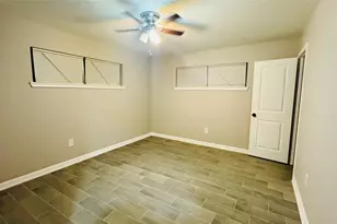 202 Massey Tompkins Rd, Baytown, TX 77521 - Photo 7