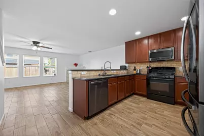 9931 Chimney Swift Lane, Conroe, TX 77385 - Photo 11