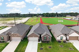 12818 Mossy Knl Dr, Houston, TX 77044 - Photo 37