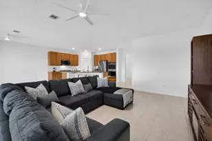 12818 Mossy Knl Dr, Houston, TX 77044 - Photo 11