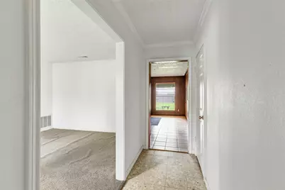 814 Oak Leaf Street, La Porte, TX 77571 - Photo 9