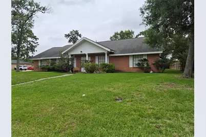 814 Oak Leaf Street, La Porte, TX 77571 - Photo 3