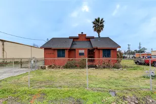 11217 Todd St, Houston, TX 77055 - Photo 3