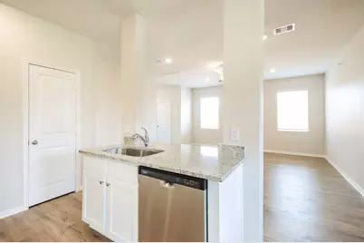 15558 Caramel Springs Drive, Conroe, TX 77303 - Photo 7