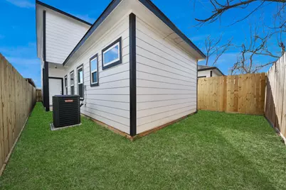 4013 Elmwood Street, Houston, TX 77051 - Photo 29