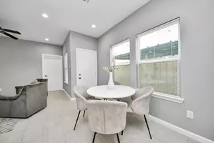 4013 Elmwood St, Houston, TX 77051 - Photo 17