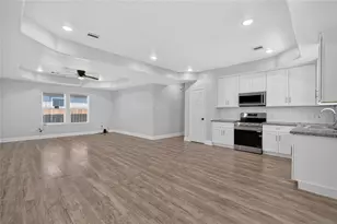 8018 Ethel St, Houston, TX 77028 - Photo 9