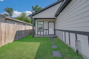 8018 Ethel St, Houston, TX 77028 - Photo 29